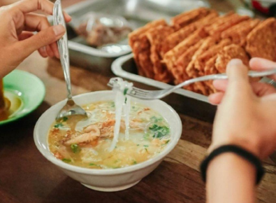 Kuliner khas Solo Siang hari Soto gading