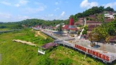Mengulik Pesona Wisata Gunung Kemukus dari Sejarah dan Tradisi Makam Pangeran Samudera