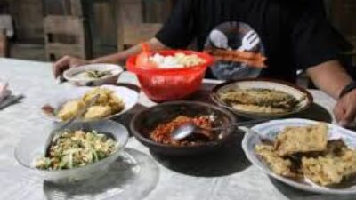 MAKANAN KHAS WONOGIRI - Makanan khas Wonogori di Giriwoyo dan Baturetno.