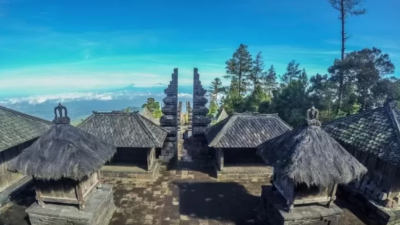 Destinasi Wisata Budaya dan Sejarah dengan Pemandangan Menakjubkan di Karanganyar