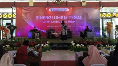 PROGRAM UMKM - Sejumlah UMKM mengikuti peluncuran program Sinergi UMKM yang digelar Pemkab Tegal di Pendapa Am