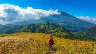 Menikmati Keindahan Wisata Bukit Mongkrang Tawangmangu, Surga Indah Dekat Gunung Lawu