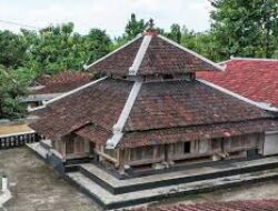 Mempelajari Fakta Menarik Destinasi Wisata Religi Wonogiri, Desain Kuno dan Unik