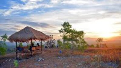 BUKIT JONAMBANG - Inolah pesona alam Wisata Bukit Jonambang di Wonogiri