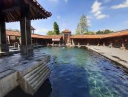 Menikmati Pemandian Ala Keraton Umbul Tirto Mulyo Boyolali, Hanya Rp 5 Ribu Saja