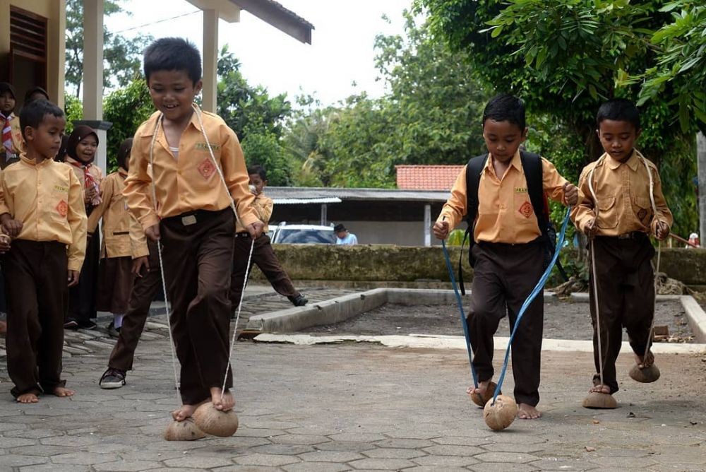Permainan Tradisional yang masi popular dengan kelestarian budayanya.
