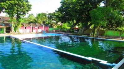 Umbul Jolotundo merupakan sumber mata air yang menjadi sumber kehidupan masyarakat sekitar.