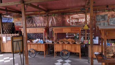Angkringan di Wonogiri yang Khas untuk Nongkrong Anak Muda