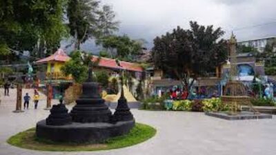 WISATA BALEKAMBANG - Suasana Alam Indah Wisata New Balekambang Tawangmangu.