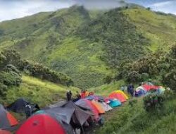 Menjelajahi Pesona Wisata Negeri Atas Awan Boyolali, Puncak Bukit Gancik, Bisa Lihat Sunrise