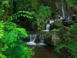 Inilah Wisata Alam Tersembunyi Air Terjun Parang Ijo, Misteri Baru Klinting