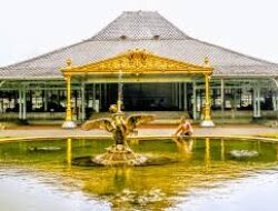 Istana Pura Mangkunegaran Surakarta Miliki Museum hingga Tamu Dilarang Pakai Batik Parang