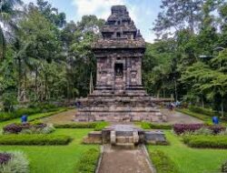 Wisata Candi Merak Masih Berdiri Megah di Tengah Perkampungan, Makna Relief Dan Keunikannya