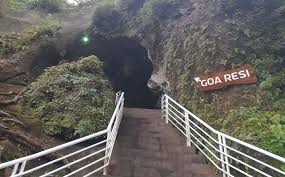GOA RESI - Wisata Goa Resi di Wonogiri tersimpan keindahan tersembunyi.