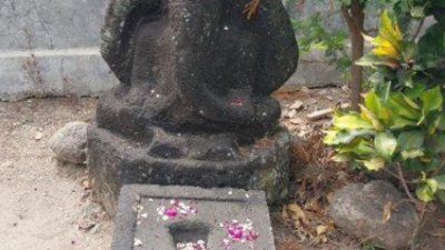 Salah satu artefak unik bercerat dan berkotak pripih di Klaten