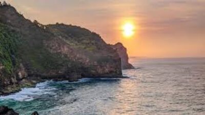 Pantai Sembukan keindahan alam di Puncak Bukit Wonogiri