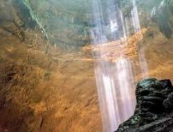 Goa Jomblang Menyingkap Keindahan dan Misteri, Goa Vertikal Gunung Kidul yang Mendunia