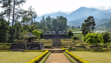 Kabupaten Karanganyar di sebut sebagai bumi Intansari