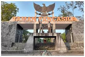 Taman Pancasila di Kawasan Kota Karanganyar Jawa Tengah menajdi ruang terbuka.