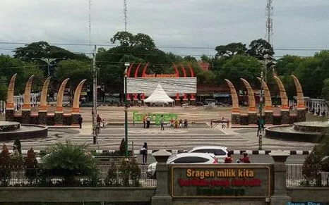 Alun-alun Sragen berfungsi sebagai Ikon utama