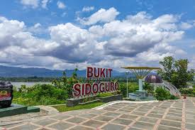 Bukit Sidoguro menjadi destinasi wisata alam hits.