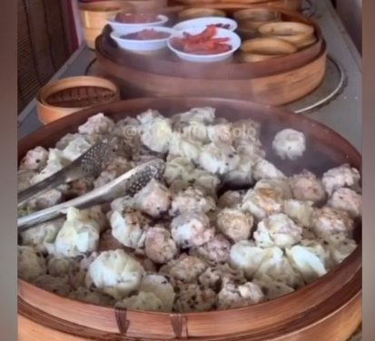 Makanan yang sedang viral di Solo ada dimsum pasar gede