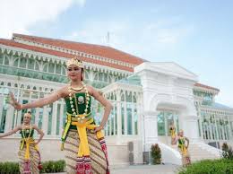 Inilah destinasi wisata budaya yang cocok untuk liburan keluarga.