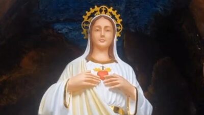 Taman Doa Watulawang merupakan tempat ibadah umat katolik yang ada di Boyolali.