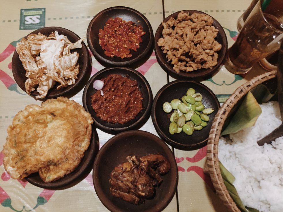 Inilah tempat makan penyetan yang enak di Solo