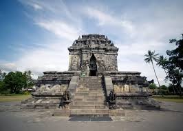 Wisata Candi Mendut di Kota Magelang