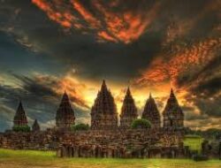 Misteri Menarik Candi Prambanan, Candi Hindu Terbesar dan Situs Warisan Dunia