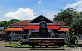 Museum Radya Pustaka tertua di Indonesia di Solo