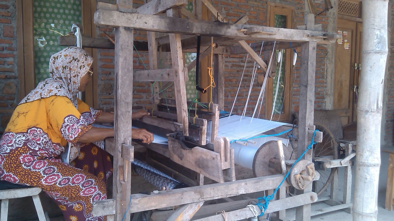 Sarung Tenun Goyor merupakan simbol budaya lokal dan warisan tradisi yang terus dijaga dan dilestarikan.