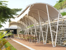 Payung Langit Kafe dan Resto, Pilihan Tepat Liburan di Karanganyar