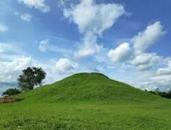 Inilah Wisata Candi Abang dan Berada di Atas Bukit, Situs Bersejarah yang Unik