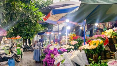 Pasar Kembang Solo, Destinasi Menikmati Pusat Penjualan Bunga Yang Legend