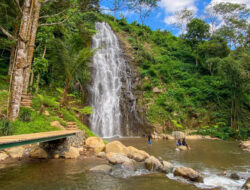 Pesona Air Terjun Ngargoyoso di Karanganyar