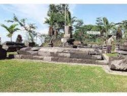 Candi Sari Boyolali Peninggalan Abad 9, Puncak Bukit Kecil Lereng Merapi!