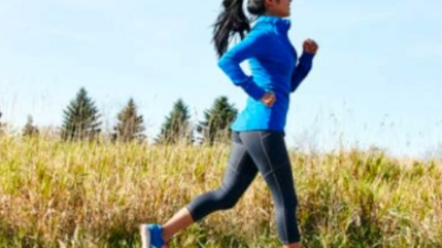 6 Keuntungan Berlari di Malam Hari, Bisa Meningkatkan Kesehatan Hingga Mendapatkan Tidur yang Berkualitas