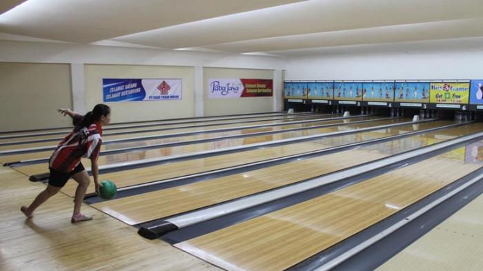 Bengawan Sport Centre merupakan pusat olahraga terbesar dan terlengkap di Solo.