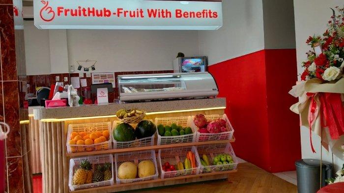 FruitHub Juice Bar ini menjadi pilihan favorit bagi mereka yang mencari minuman sehat dan menyegarkan.