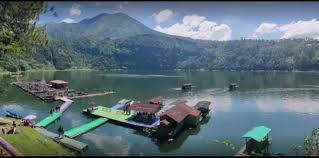 Telaga Menjer Wonosobo yang memukau dan eksotis, danau terluas di Kaki Dieng.