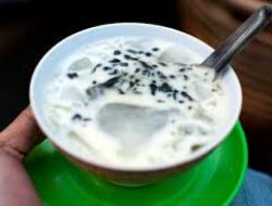 Minuman Khas Solo Jajanan Legendaris, Es Dawet Telasih Solo Berusia 1 Abad