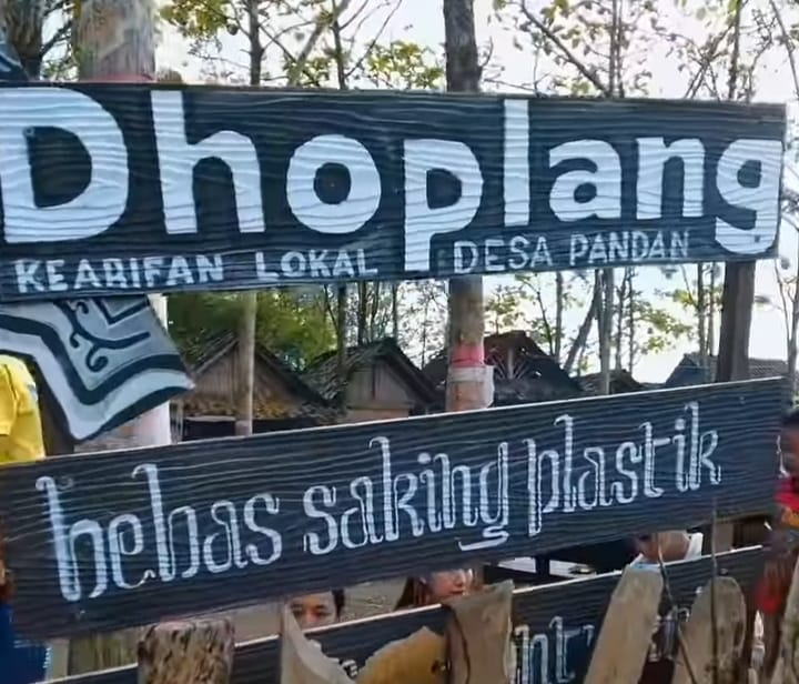 Pasar Dhoplang merupakan desinasi penting untuk kebutuhan sehari-hari di Wonogiri.