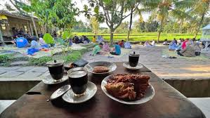 Tempat sarapan pagi Jogja yang terkenal murah meriah.