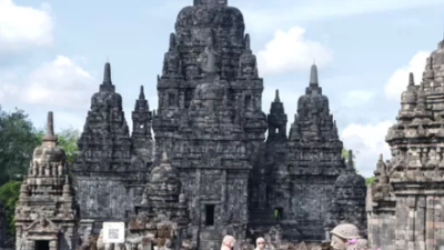 7 Candi di Indonesia yang Menyimpan Cerita Misterius dan Harus Dikunjungi serta Dipelajari