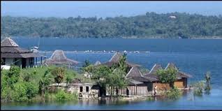 Wisata Waduk Kedung Ombo jadi tempat healing murah.