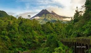 Bukit Kalikuning menjadi salah satu wisata di Lereng Merapi dengan pemandangan alam yang indah.