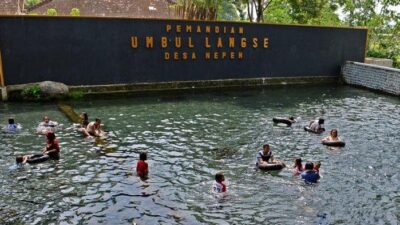 Umbul Langse merupakan wisata alam dengan mata airnya yang jernih dan segar.