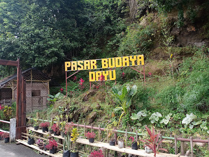 Sumur Emas Grenjeng merupakan destinasi wisata yang memiliki keunikan tersendiri serta cerita sejarahnya.